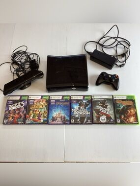 Microsoft Xbox 360 S Slim Console Bundle Kinect 6 Games Controller